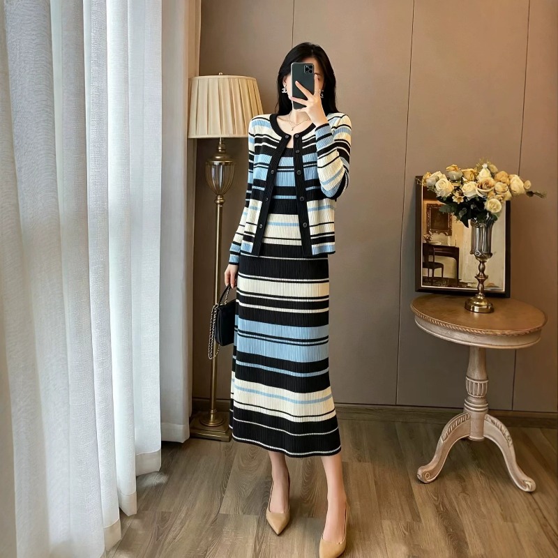 Conjunto de Saia Plissada Miya - Women Formal Wear For Summer avaliação e preço